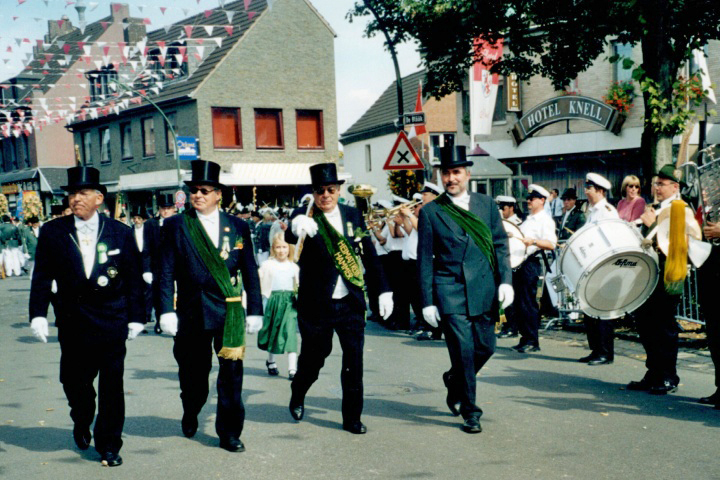 Klaus, Leo und Bob Jansen, rechts Peter Wehrheim (?)