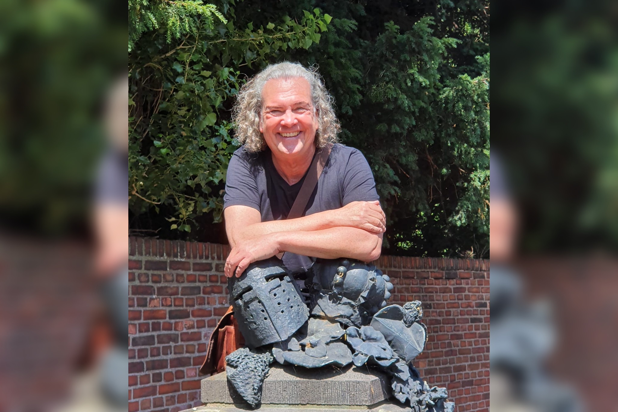 Manes Meckenstock am Stadtgründungsmonument